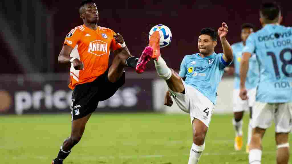 Millonarios se lleva un empate valioso ante la Católica ecuatoriana