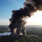 Pemex reconoce la muerte de dos obreros tras el incendio en una refinería de Veracruz