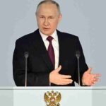 Putin asegura que Rusia logrará paso a paso sus objetivos en Ucrania
