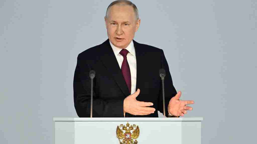 Putin asegura que Rusia logrará paso a paso sus objetivos en Ucrania