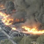 Bomberos controlan incendio en un vivero de Kissimmee, Florida
