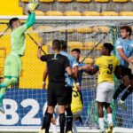 Una genialidad de Rodríguez le da los 3 puntos a Uruguay ante Ecuador