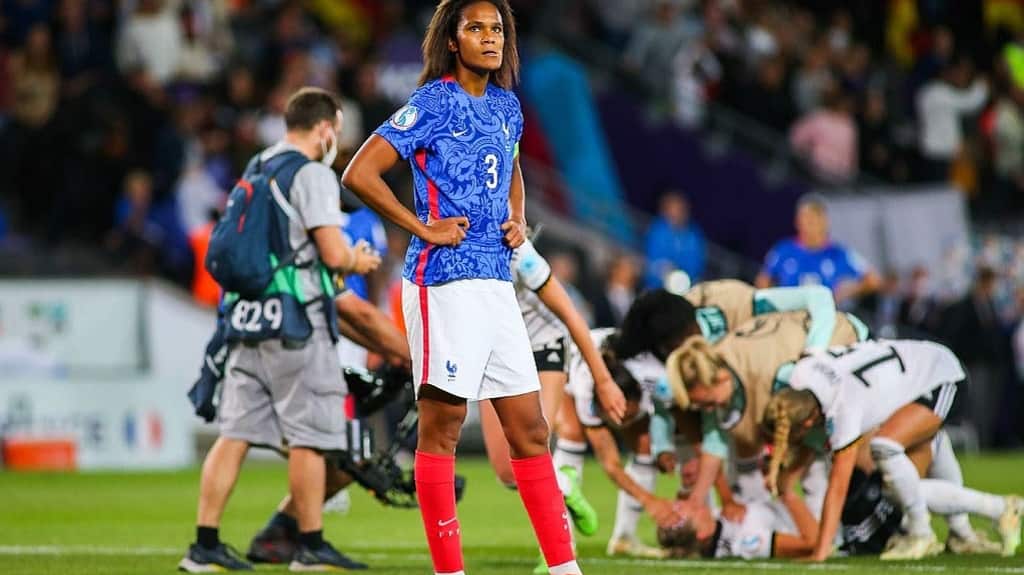 Wendie Renard, la capitana de Francia anuncia que no participará en el Mundial