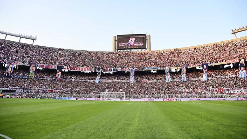 Nuevo estadio monumental de River Plate en Buenos Aires, Argentina