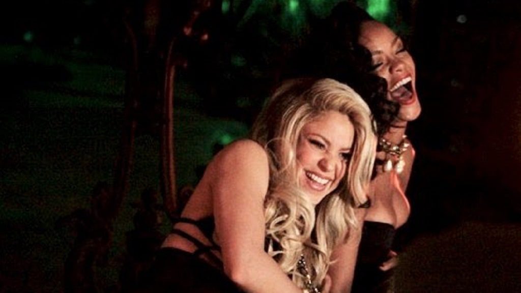 Shakira desea suerte a Rihanna en el Super Bowl