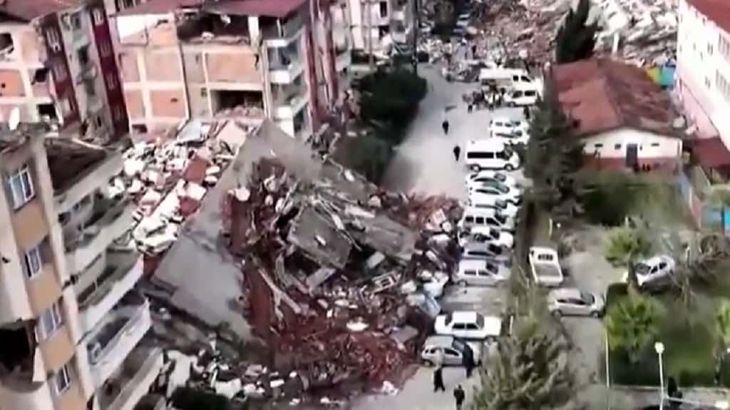 El número de muertos supera los 15.000 en el terremoto de Turquía y Siria