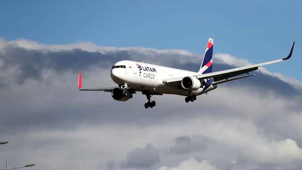 Aumentan conexiones aéreas entre Colombia y Ecuador - Avianca y Latam lideran la iniciativa