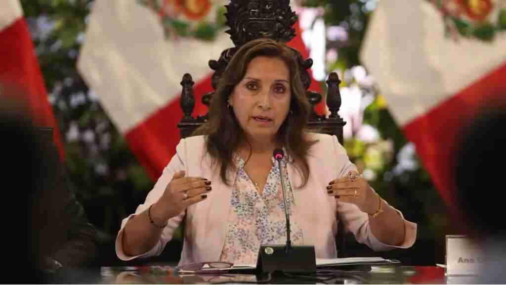 Boluarte declaró ante la fiscal general por las muertes durante las protestas en Perú