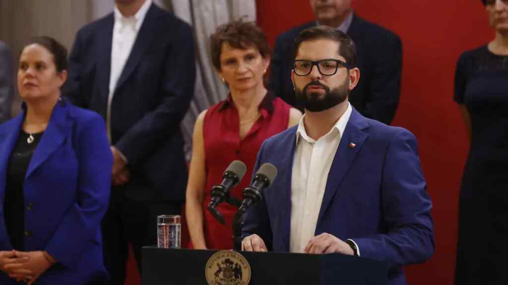 Boric endurece su discurso sobre migración irregular y anuncia nuevas medidas