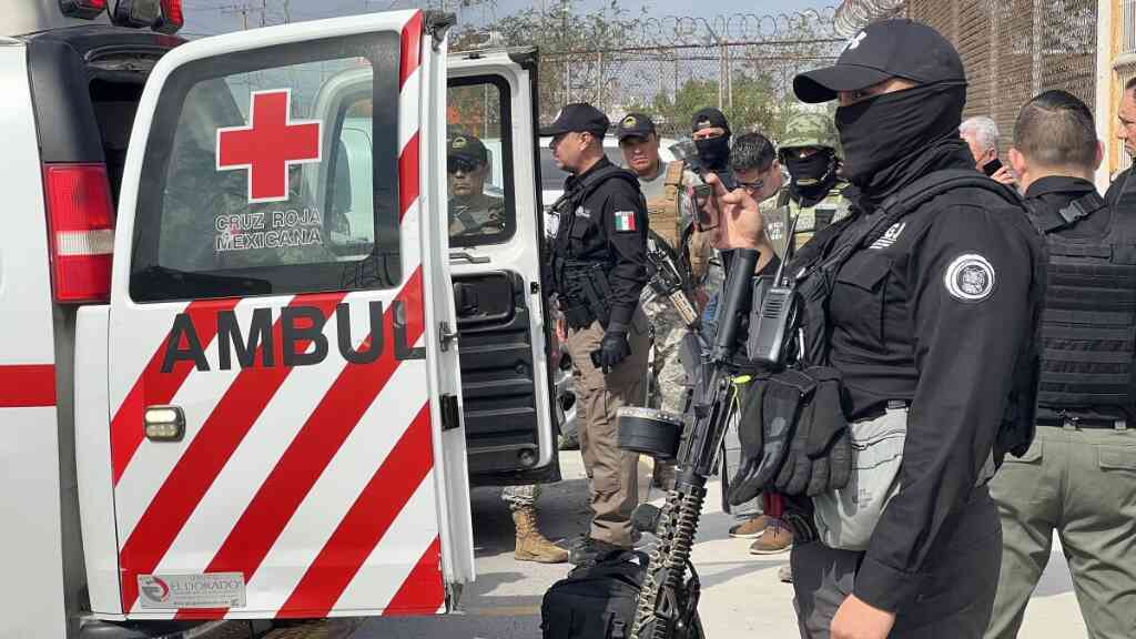 Cartel del Golfo entrega a 5 presuntos responsables del secuestro de estadounidenses en México