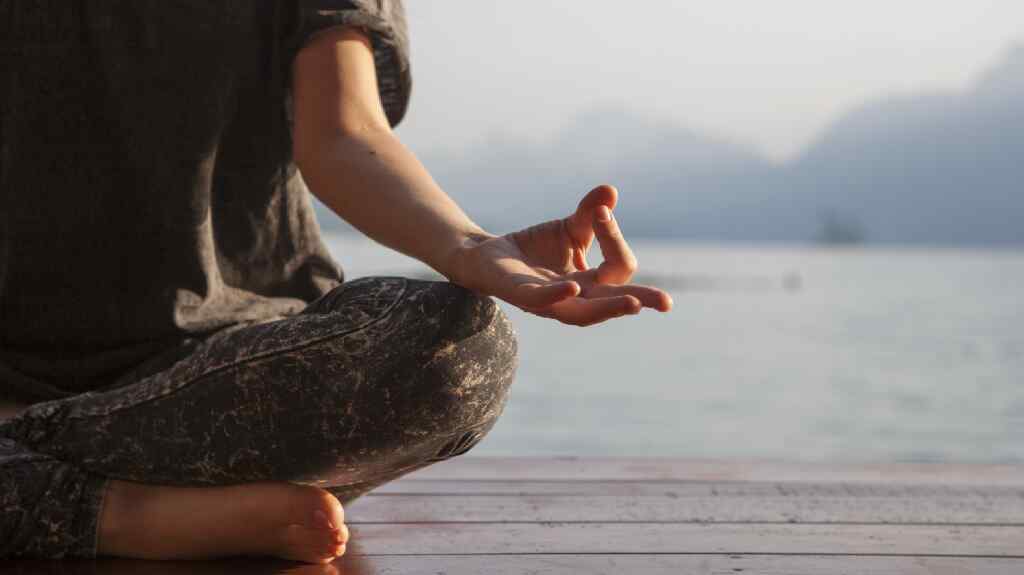 Cómo mejorar tu salud mediante la meditación