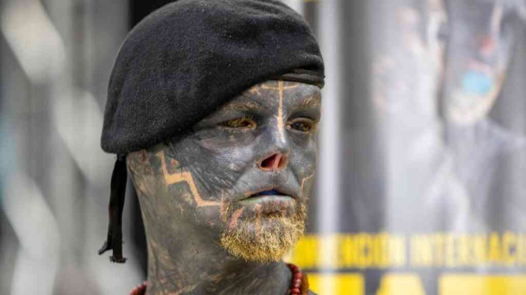 El “Black Alien” aterriza en Ecuador para exhibirse en el Festival del Tatuaje