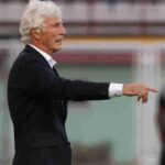 La Federación Venezolana de Fútbol confirma el fin del contrato con Pékerman
