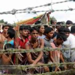 Llamas arrasan campo rohinyá en Bangladesh y desplazan a 12.000 refugiados