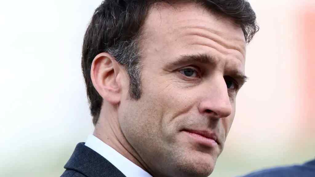 Macron mantiene su rumbo pese a la contestación callejera