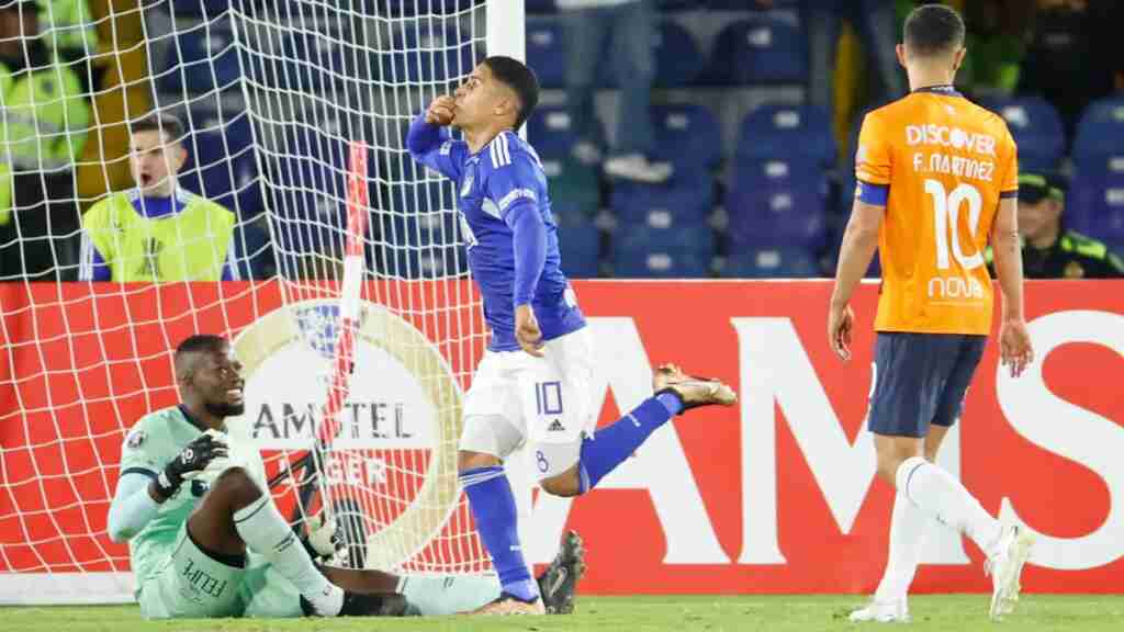 2-1. Millonarios vence de remontada y jugará contra Atlético Mineiro