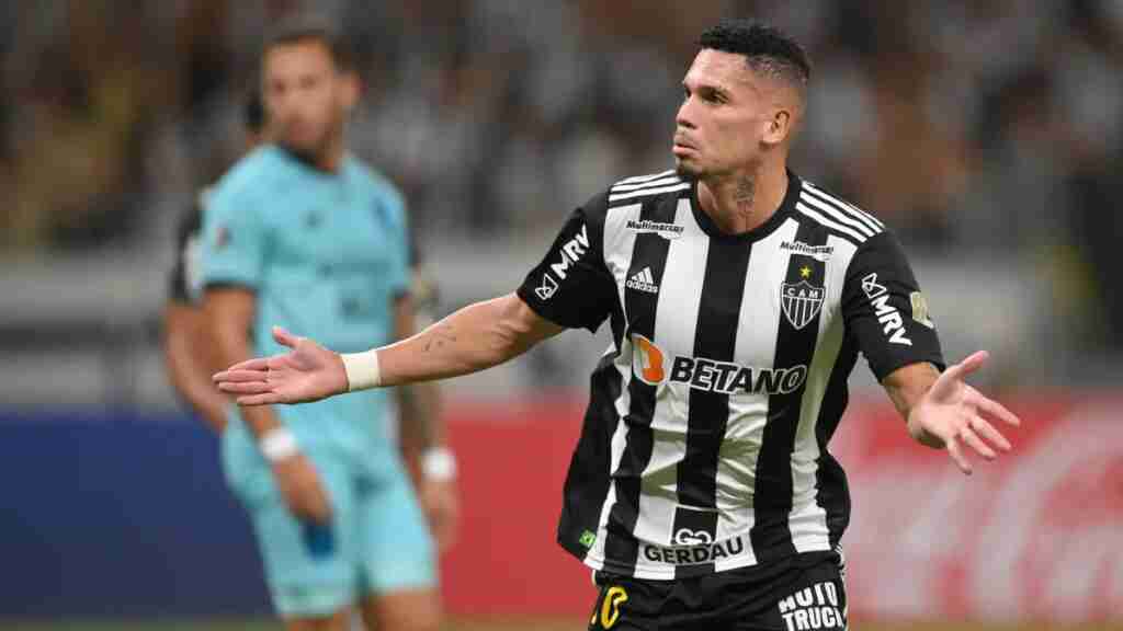 Mineiro vence a un Carabobo con 10 jugadores y avanza en la Libertadores