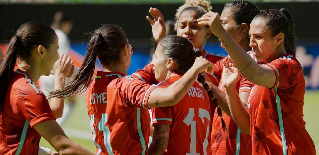FIFA aumenta fondo de premios del Mundial femenino en un 300% y promete igualdad