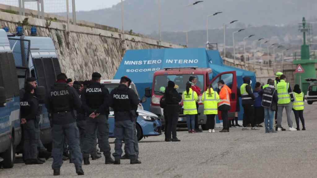 Nuevo naufragio en el Mediterráneo Central - 30 migrantes desaparecidos y 17 rescatados