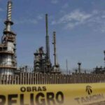 Perú dice que aún hay hidrocarburos en 24 zonas marinas tras derrame de 2022