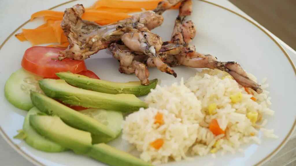 Rana toro: alternativa nutritiva y económica de la gastronomía de Oaxaca para la Cuaresma