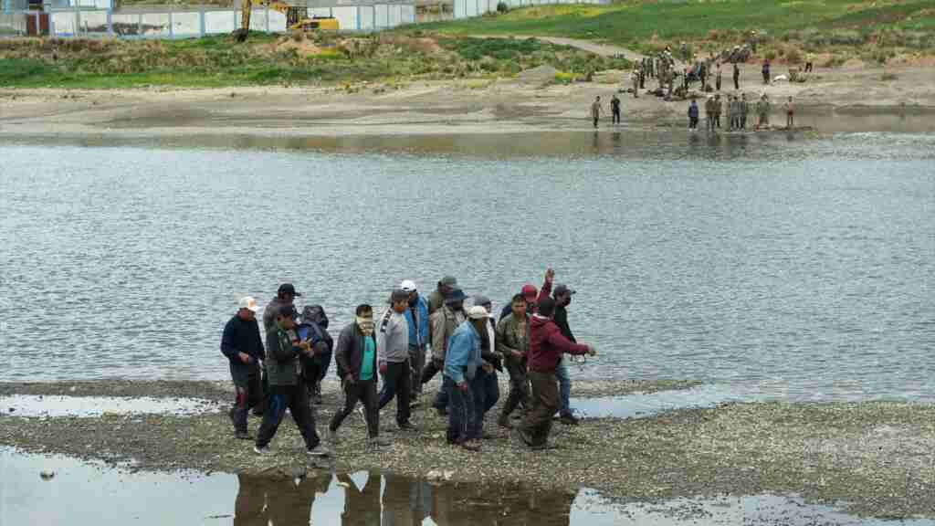 Se elevan a cuatro los militares que murieron en río del sur de Perú