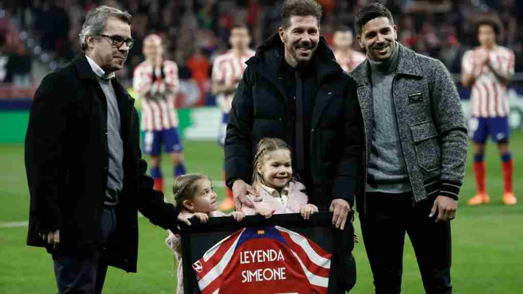 Simeone sobrepasa la leyenda