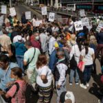 Trabajadores públicos retoman sus protestas en Caracas por un aumento salarial