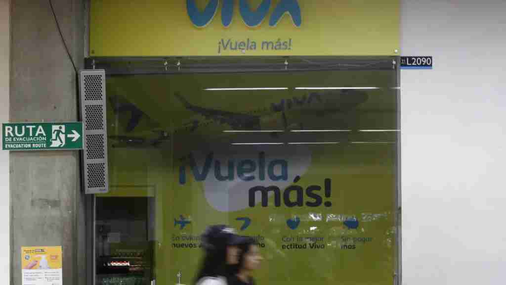 Viva Air achaca la suspensión de operaciones al alto costo de la gasolina