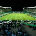 Inversión del grupo Petro-Soccer en el estadio del Deportivo Cali bajo sospecha de mala procedencia de dinero.---------¿Adiós al estadio Palmaseca? Deportivo Cali planea vender su patrimonio por deudas