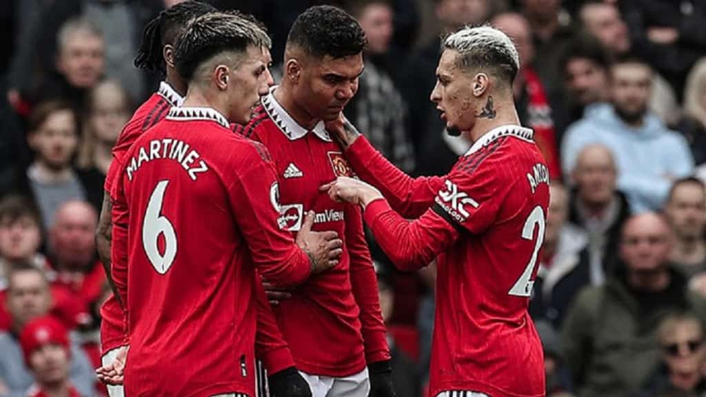 expulsión de Casemiro lo deja fuera de los próximos 4 partidos del Manchester United
