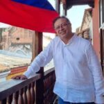 Petro pide al fiscal que investigue a su hermano y a su hijo mayor
