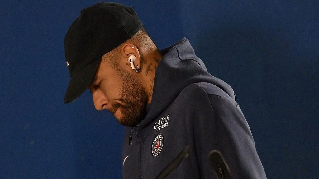Neymar fue operado en Doha de manera satisfactoria