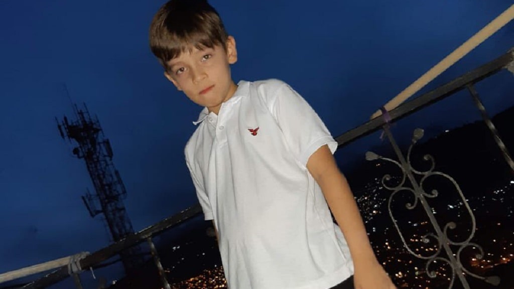  Juan Manuel Flórez: Niño muere tras caerle encima un columpio en Medellín: alcalde Quintero promete justicia