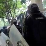 Alcaldía de Caucasia queda destrozada tras ataques por paro minero