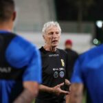 La salida de Pékerman de Venezuela tiene una mención a Pascual Lezcano
