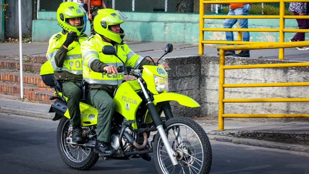 El 7% de los policías en Colombia tiene VIH: dice el director de la institución