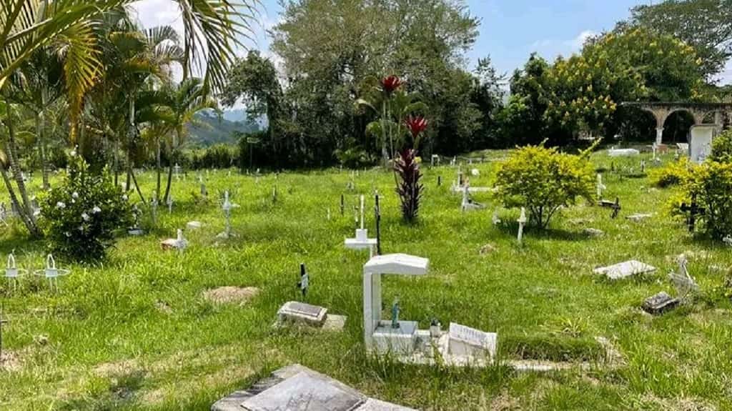 Profanación de tumba en cementerio de Timaná, Huila
