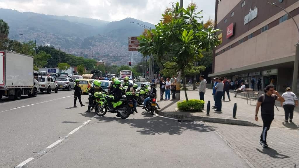 intento de hurto a sede Bancolombia en centro comercial Aventura - Medellín, viernes 3 de marzo de 2023