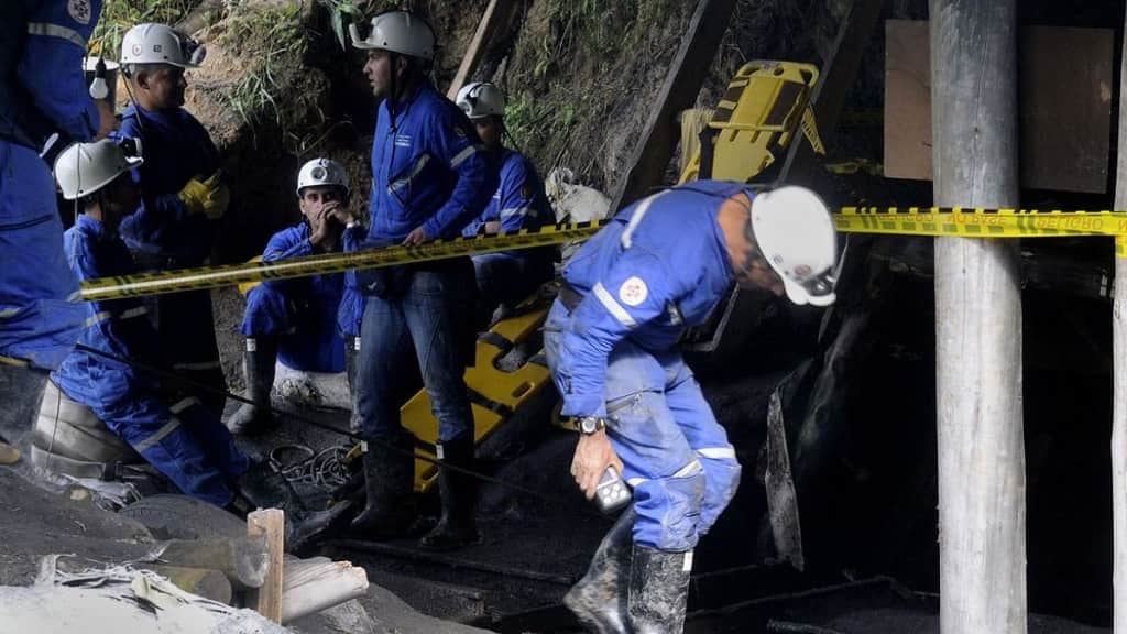tragedia en Sutatausa: mineros muertos por explosión en minas de carbón