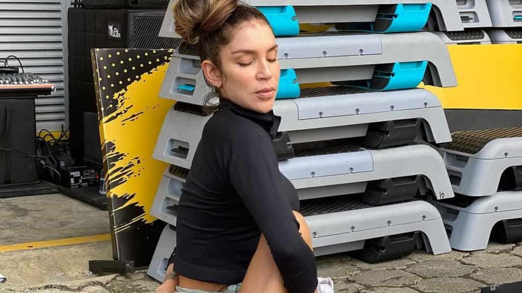 Valentina Lizcano dice que no es 'mostrona', pero aun así obreros en Medellín la acosan