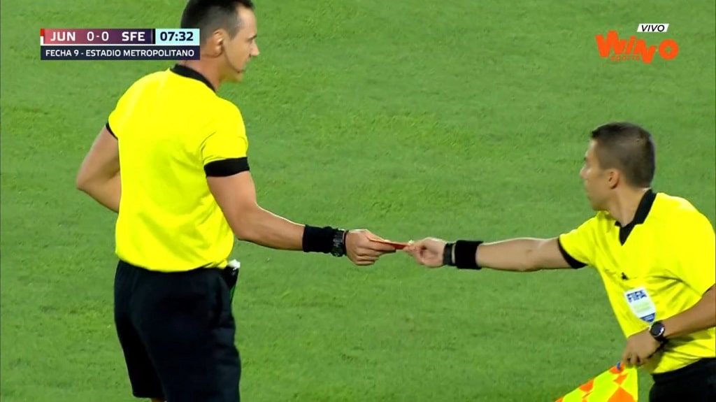 Wilmar Roldán olvida llevar las tarjetas al partido junior vs santa fe