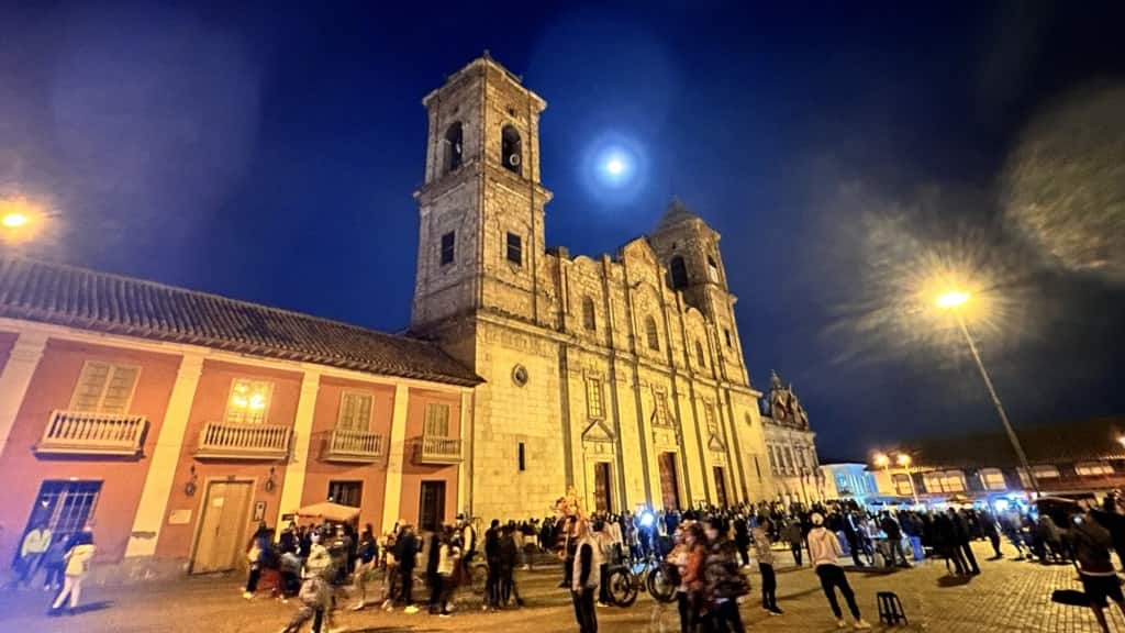 Zipaquirá, Colombia ¿Dónde viajar en Semana Santa? Conoce estos cinco lugares increíbles en Colombia
