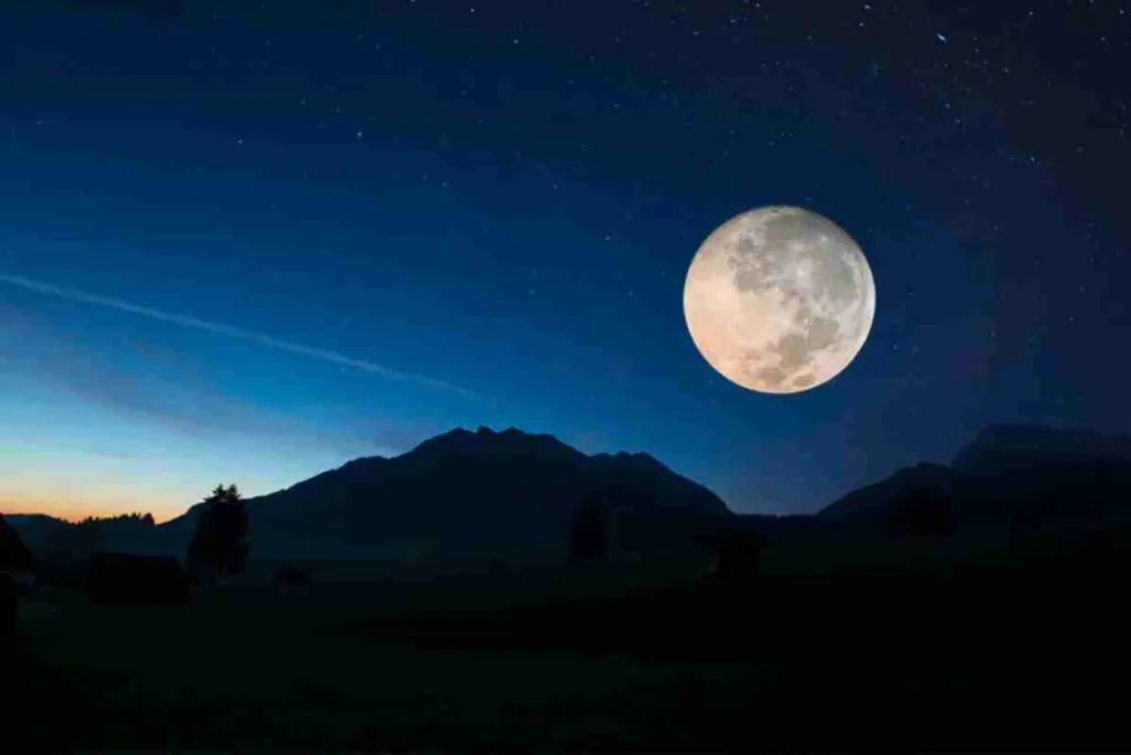 A qué huele la Luna - Un escultor de aromas lo reproduce sin pisar nuestro satélite
