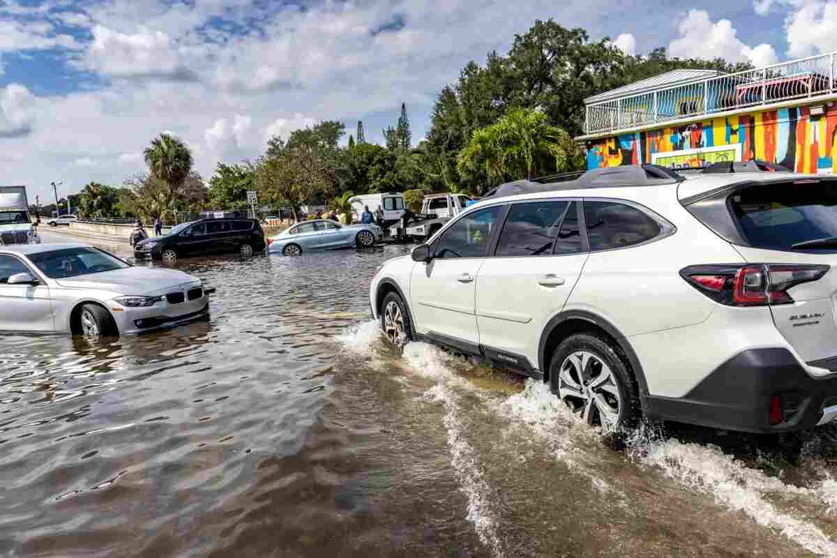 Aeropuerto seguirá cerrado hasta el viernes por lluvias en el sur de Florida