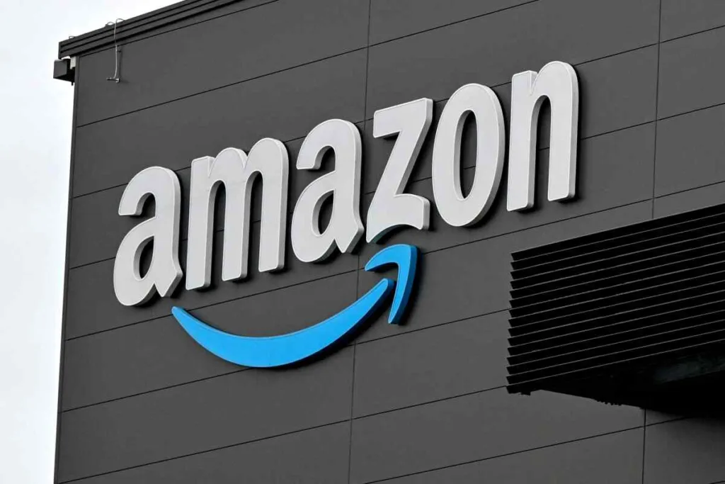 Amazon inicia los despidos en las secciones de recursos humanos y computación en la nube