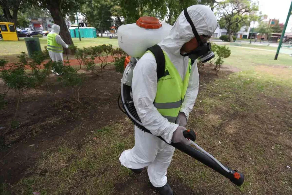Argentina desacelera la subida de casos de dengue, que llegan a 71717