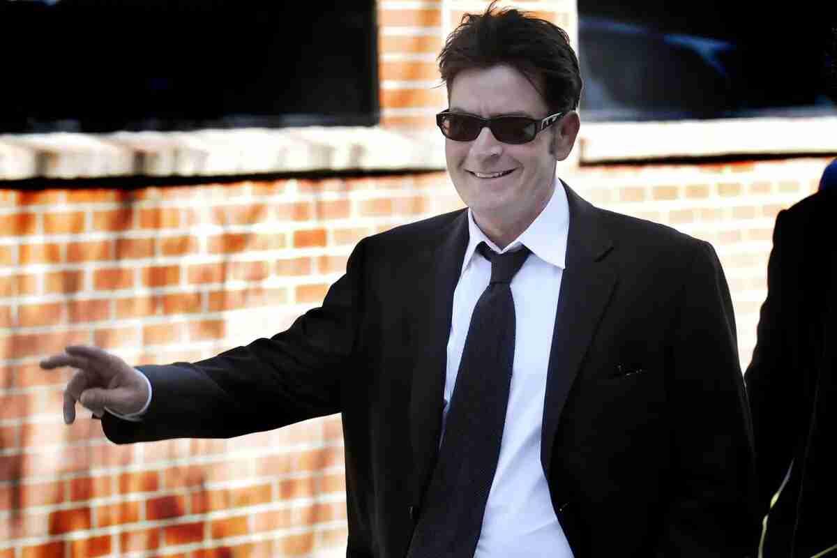 Charlie Sheen y Chuck Lorre olvidan rencillas para volver a trabajar juntos