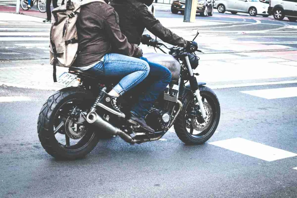 parrillero- Cómo cuidar la cadena de tu moto como un profesional limpieza, engrase y tensado