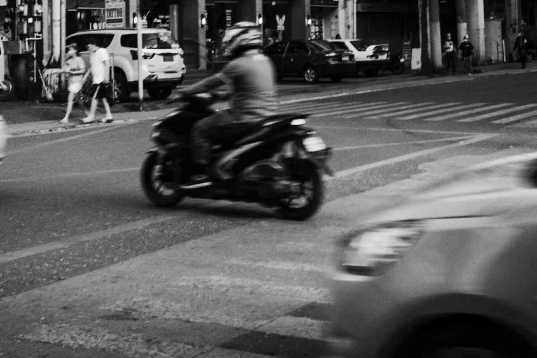 Cómo evitar accidentes en moto: consejos para afrontar situaciones de emergencia